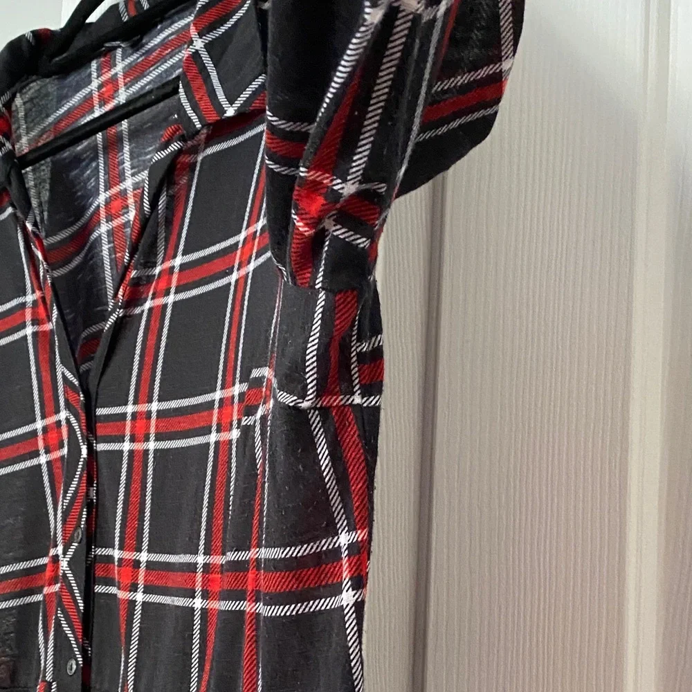 Derek Heart Black and Red Plaid Shirt Dress - Picture 3 of 11